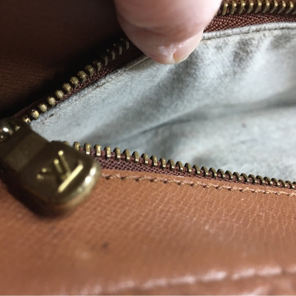 Authentic Louis Vuitton Monogram Marley Draggonne clutch handbag GM - Picture 13 of 16